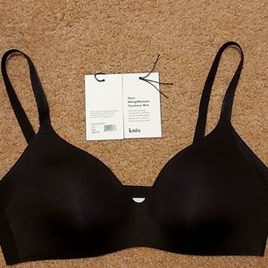 Knix sz 2 black Wing Woman bra